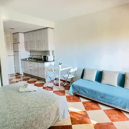 G&g Benalbeach Sea Views Apartment